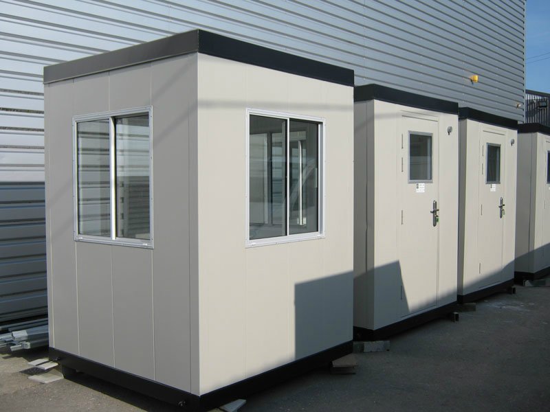 3 Window Security Gatehouse